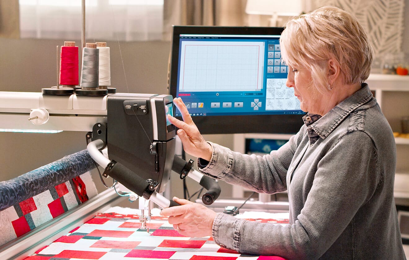 Q-matic-bernina-women.jpg