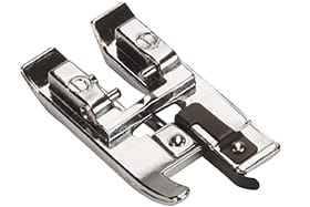 bernette Overlock foot b79/b77